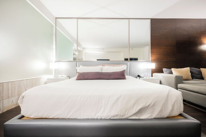 Room 36 of 484