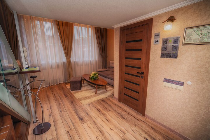 Room 49 of 73