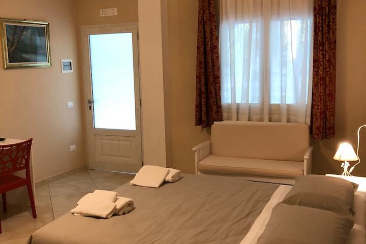 Room 5 of 23