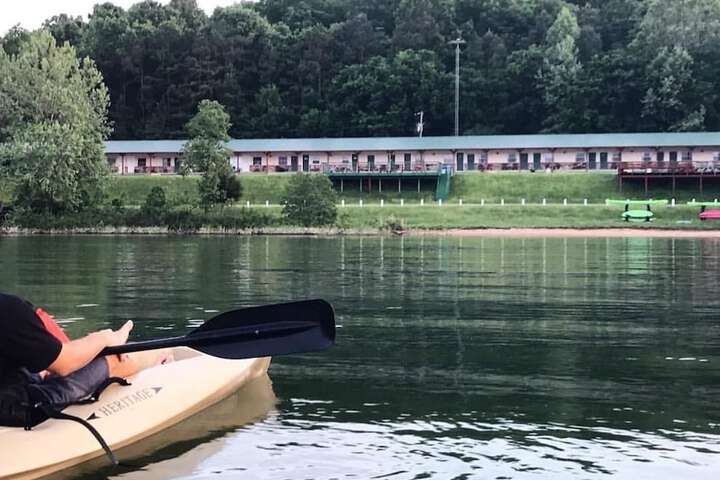 Tanglewood Lodge in Rogers, AR