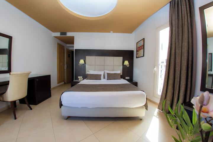 Room 3 of 30