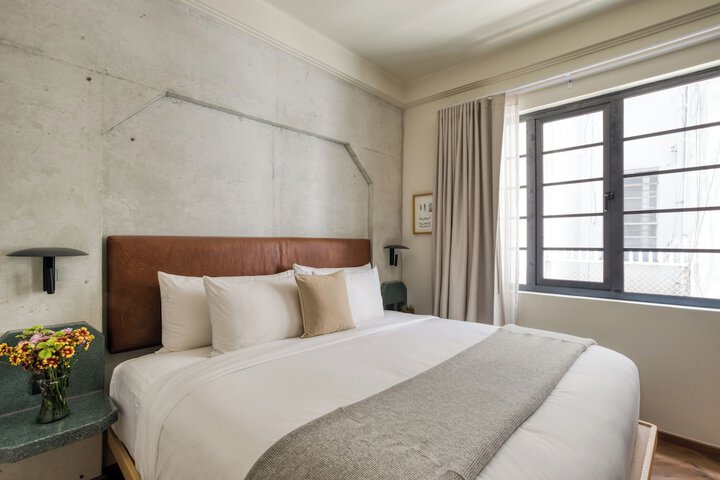 Room 32 of 120