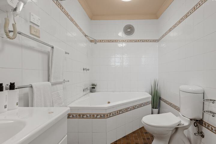 Room 15 of 20