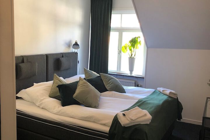 Room 3 of 54