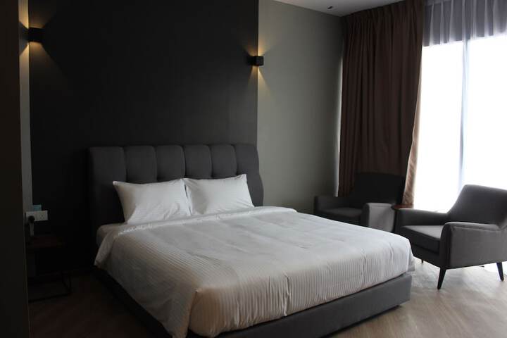 Room 2 of 21