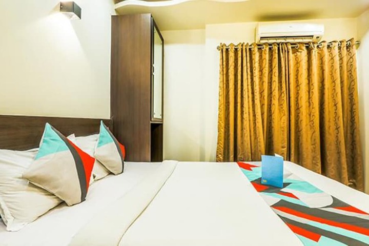Room 18 of 25