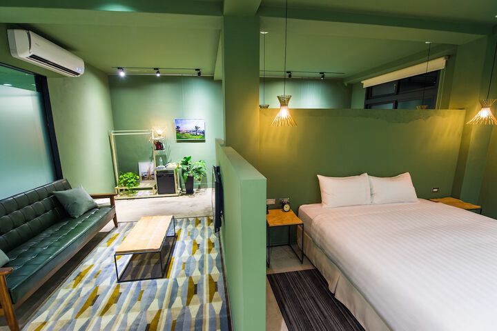 Room 46 of 127