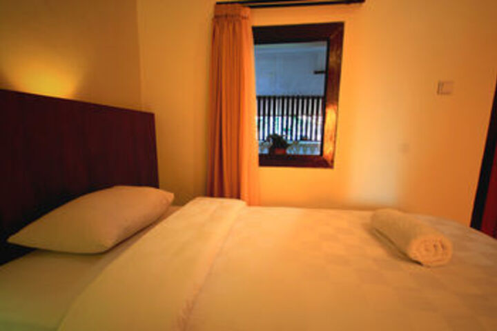 Room 21 of 53