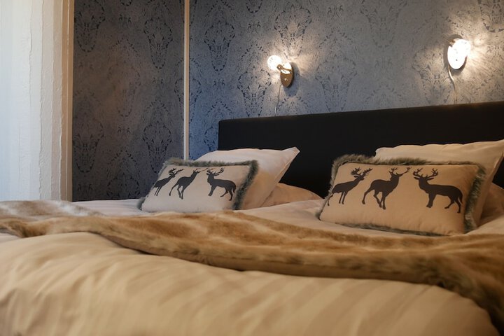 Room 24 of 48