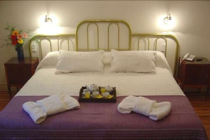 Room 4 of 52