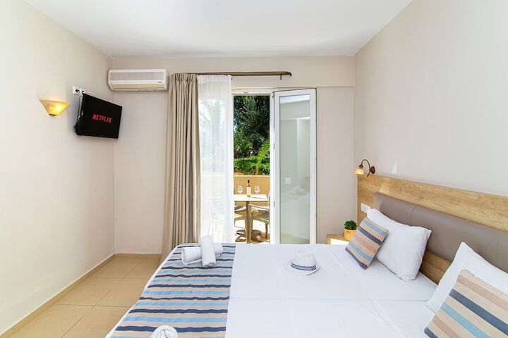 Room 64 of 168