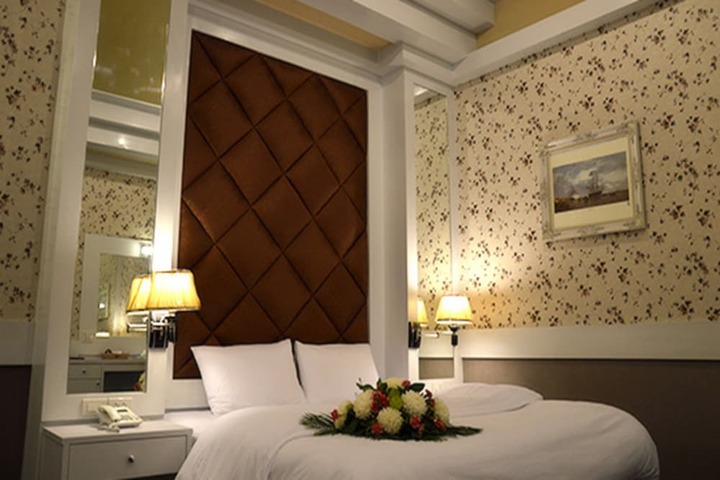Room 7 of 36