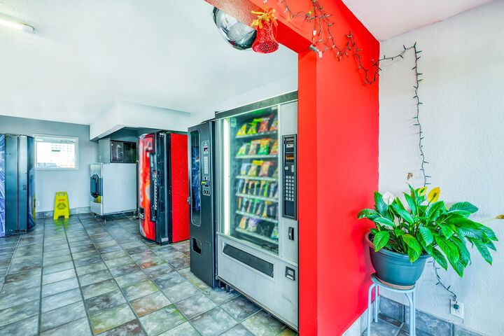 Vending machine