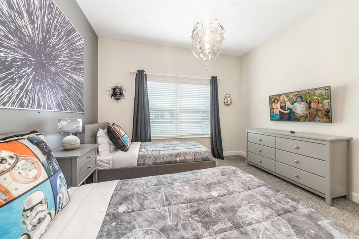 Room 2 of 16