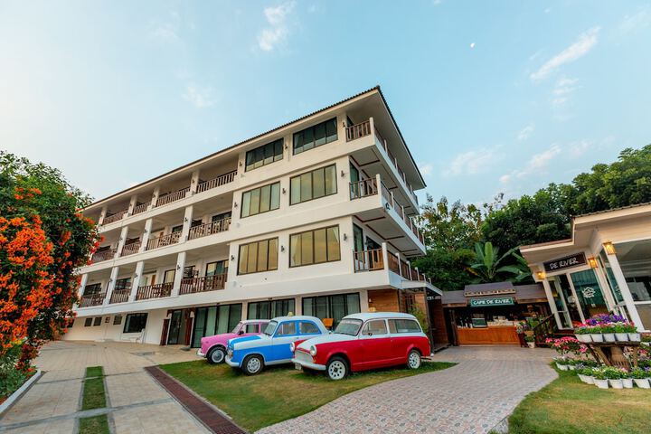 Hotel 68 of 79