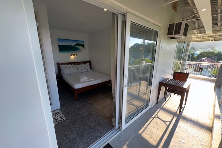 Room 5 of 69