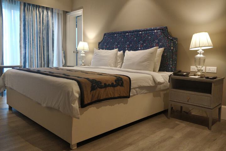 Room 10 of 158