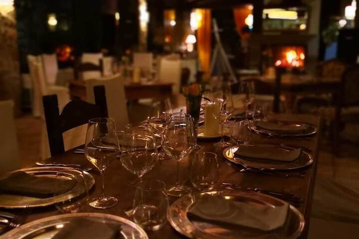 Dining 5 of 14