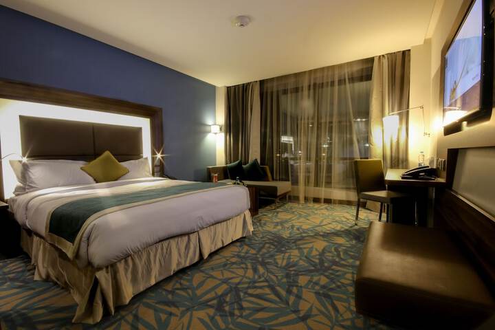Room 5 of 36