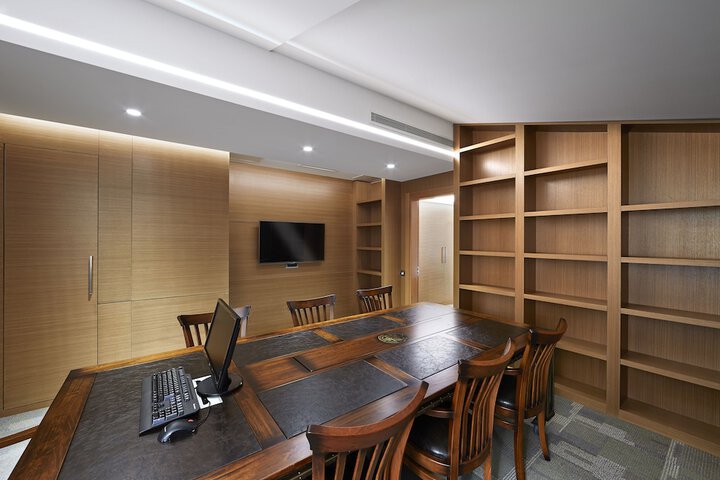 In-room business center