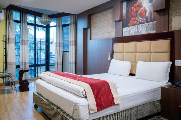 Room 38 of 65
