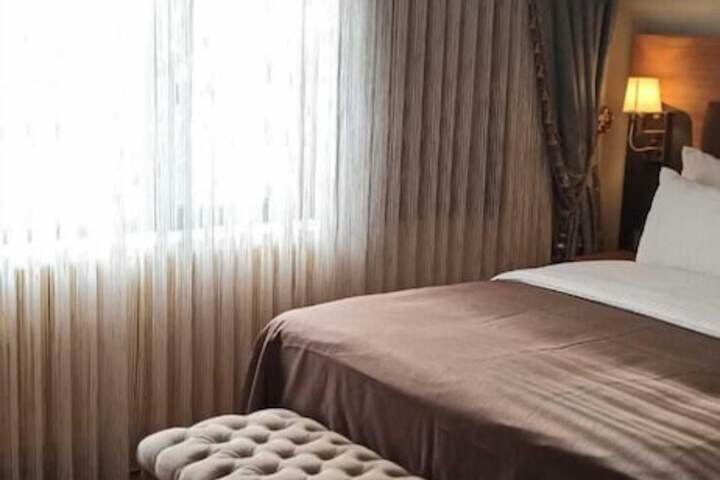 Room 32 of 54