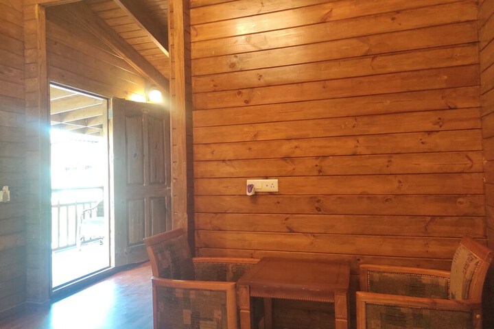 Room 13 of 52