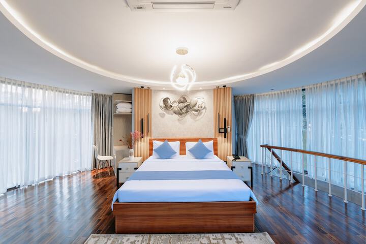Room 4 of 47