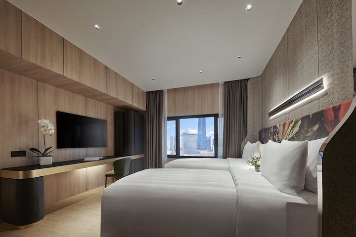 Room 20 of 74