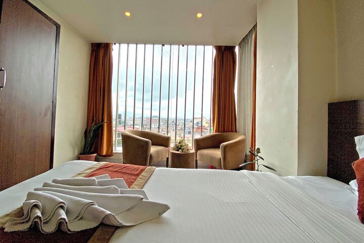 Room 80 of 119