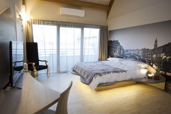 Room 20 of 71