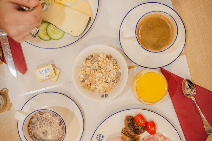 Breakfast/Coffee Service 29 of 51
