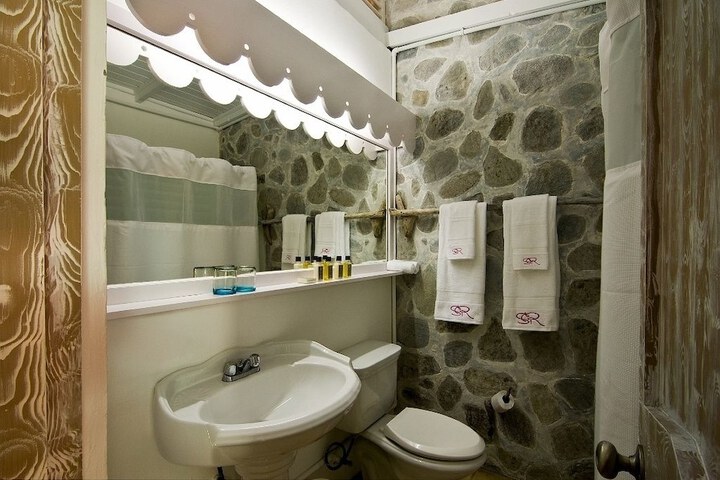 Room 20 of 39