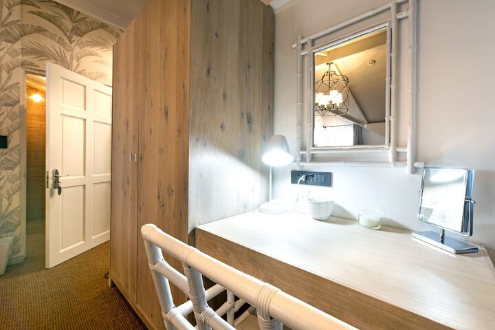Room 15 of 54