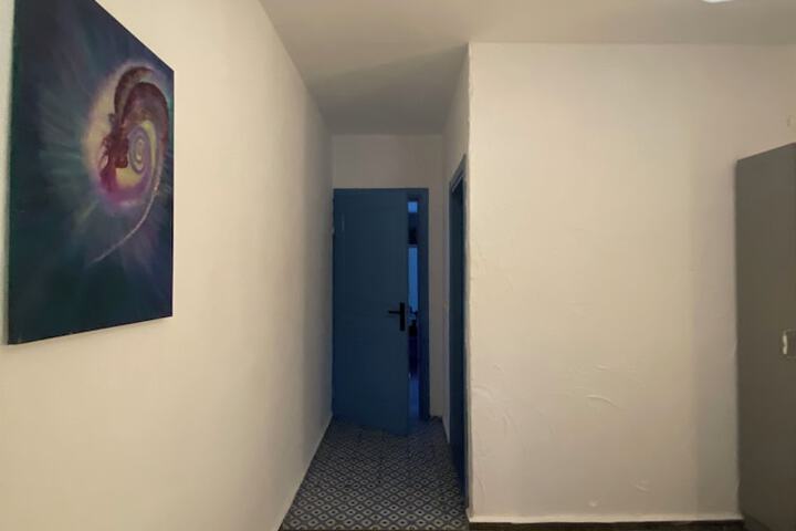 Room 22 of 48