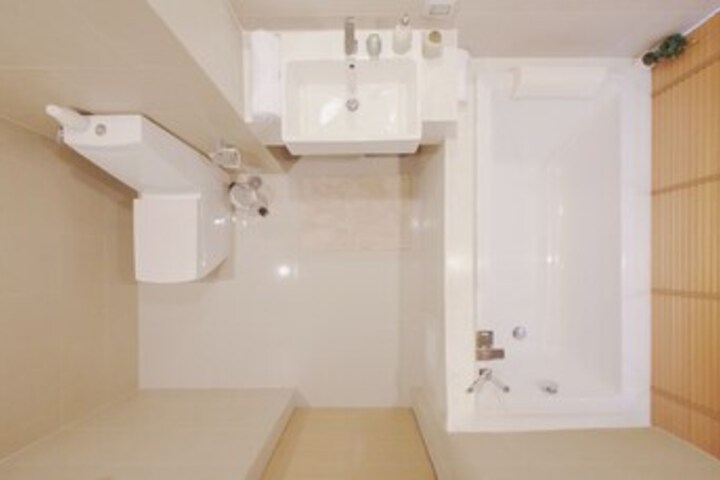 Room 13 of 92