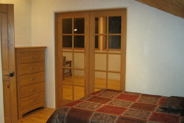 Room 11 of 100