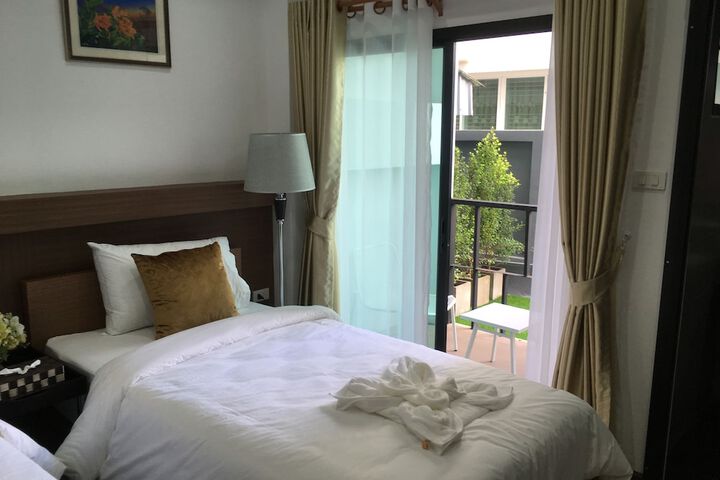 Room 8 of 43