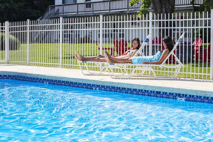 Photo of Sesuit Harbor House Pool