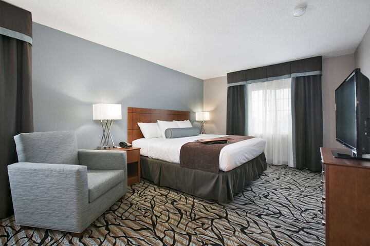Suite 2 Queen Beds Sofa Bed Microwave and Refrigerator Full Breakfast (25 of 59)
