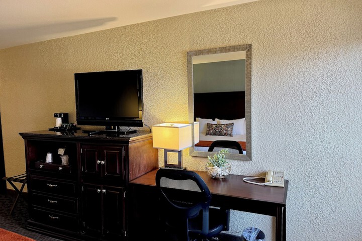 Room 25 of 50