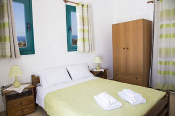 Room 6 of 28