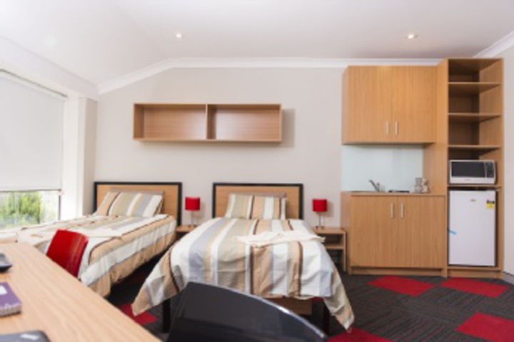 Room 213 of 288