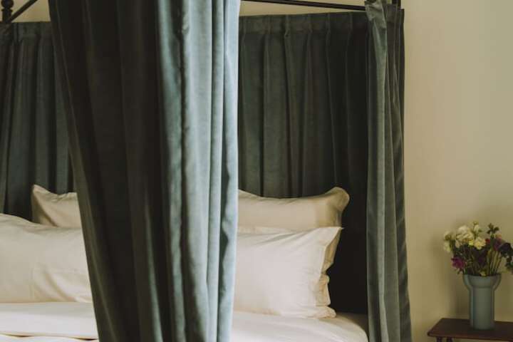 Room 18 of 72
