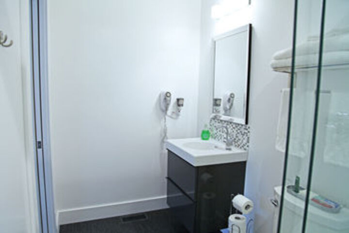 Room 15 of 63