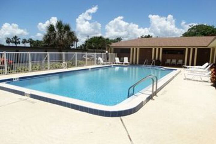 Pool 22 of 24