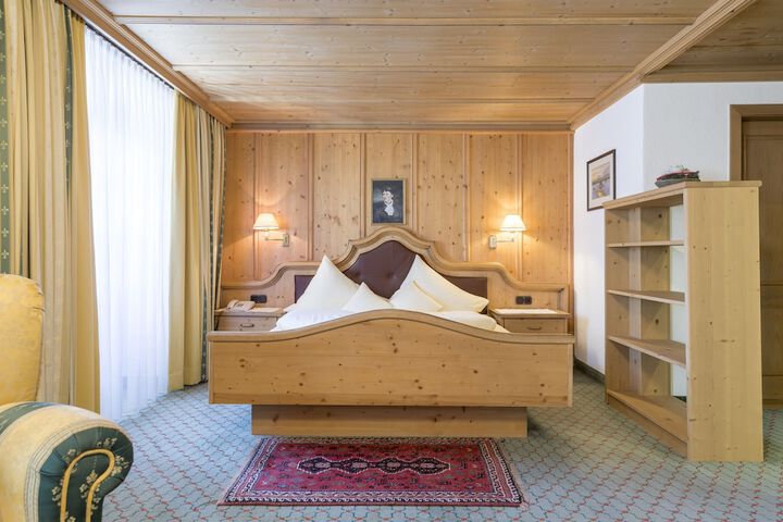 Room 25 of 157
