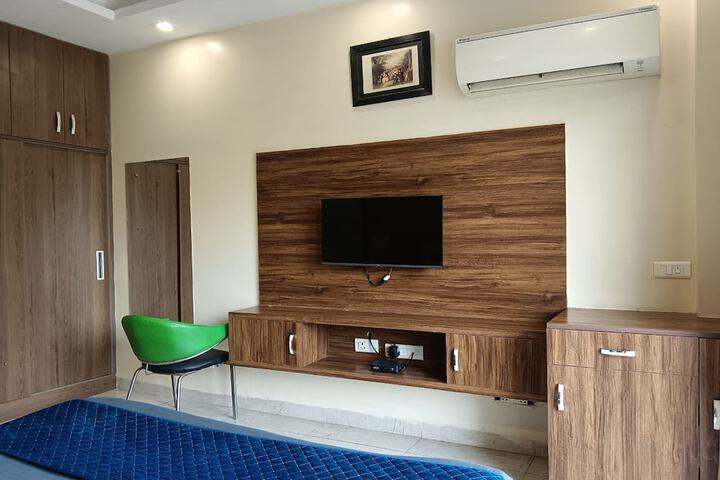 Room 20 of 44