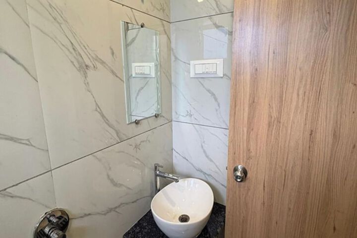 Room 17 of 21