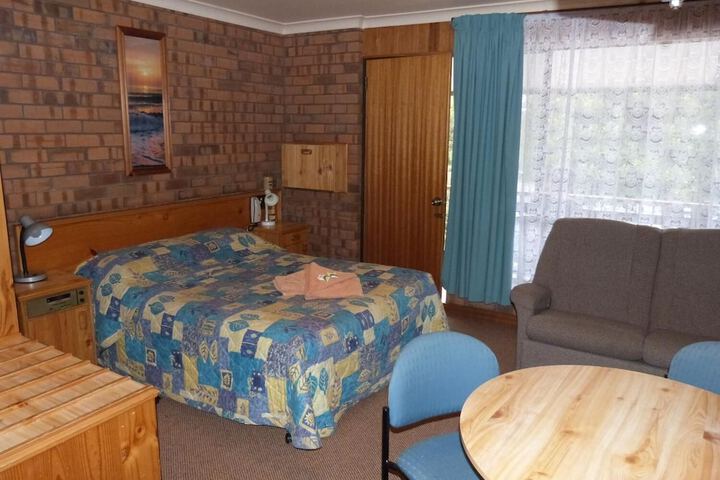 Room 18 of 35